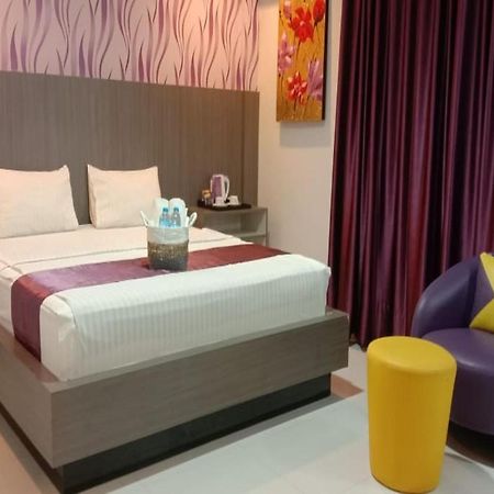 Liras Hotel Syariah Pulupanda Exteriér fotografie