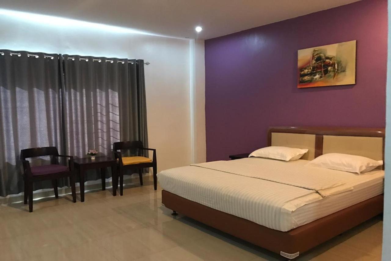 Liras Hotel Syariah Pulupanda Exteriér fotografie
