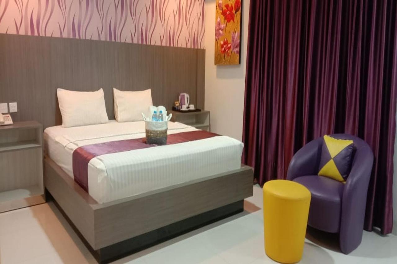 Liras Hotel Syariah Pulupanda Exteriér fotografie