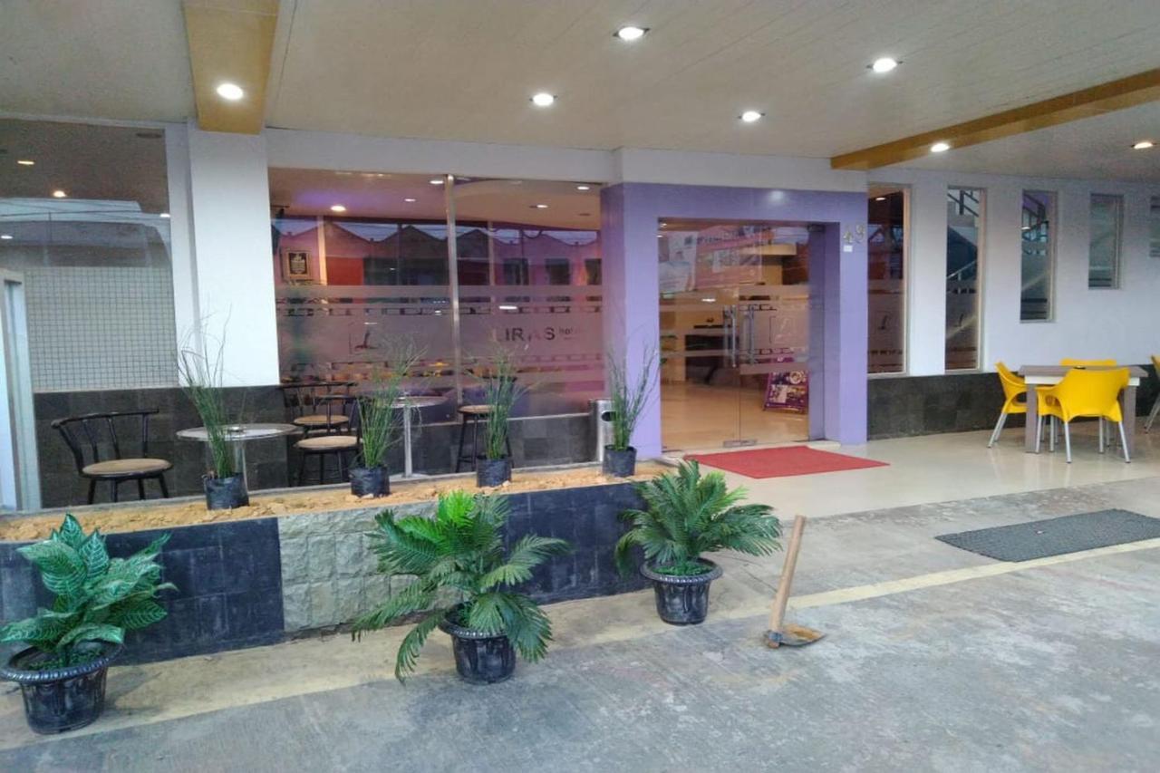 Liras Hotel Syariah Pulupanda Exteriér fotografie