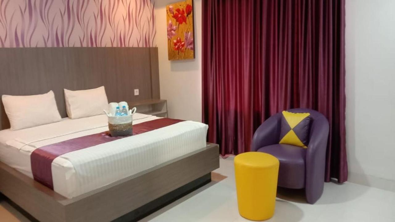 Liras Hotel Syariah Pulupanda Exteriér fotografie